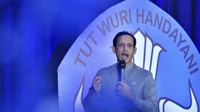 BAGAIMANA MENYIKAPI KEBIJAKAN “KAMPUS MERDEKA”